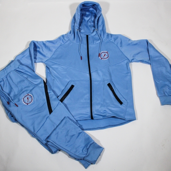 Luxury tec joggersuit - Picture 1 of 1